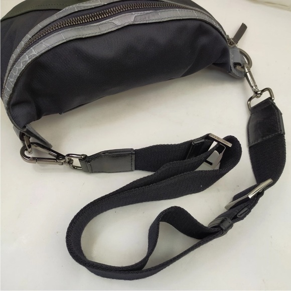 Jimmy Choo tri color bum bag EUC nylon and leather unisex L-XL - Picture 5 of 13